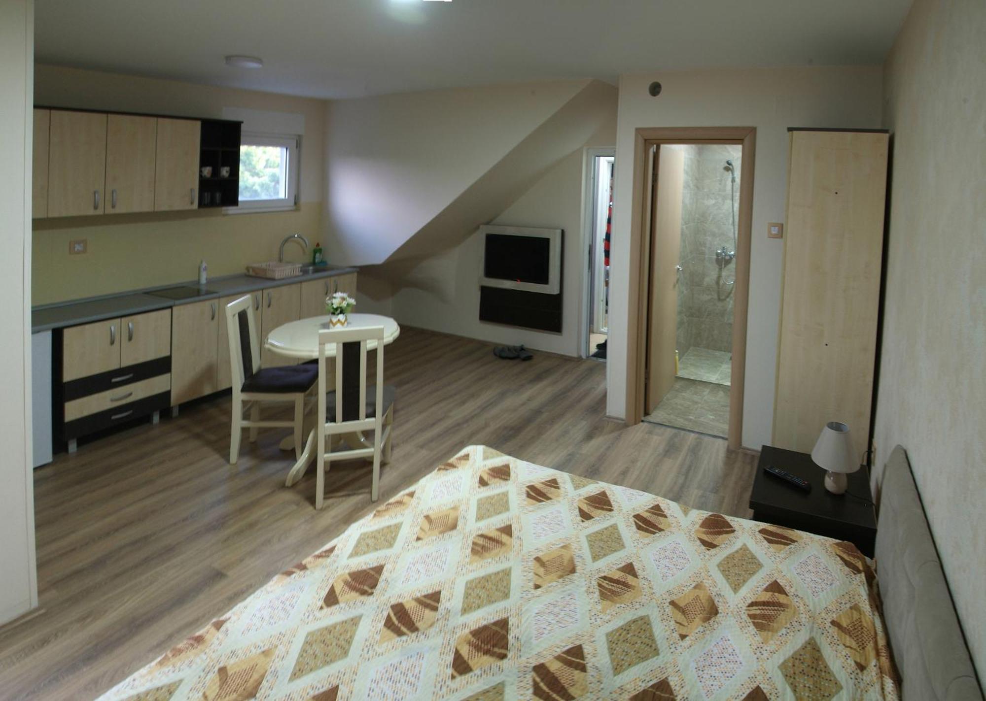 Apartments Kamenjar Novi Sad Pokoj fotografie